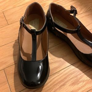 umi eleni patent leather t-strap mary jane shoes